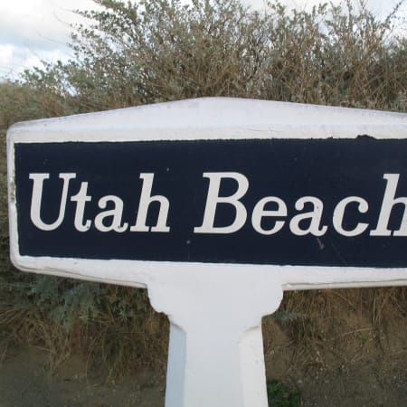 8-Hour Normandy D-Day Beaches Tour from Bayeux with Omaha and Pointe du Hoc