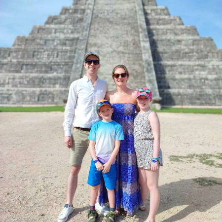 9-Hour Private Chichén Itzá Tour with Cenote Oxman and Valladolid
