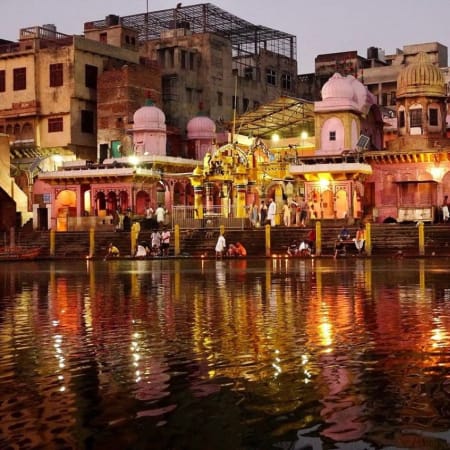 1-Day Mathura and Vrindavan Spiritual Tour from Delhi with Lunch