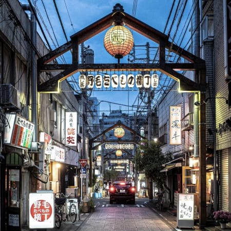 3-Hour Yokohama Nightlife Tour with Noge Izakayas and Minato Mirai