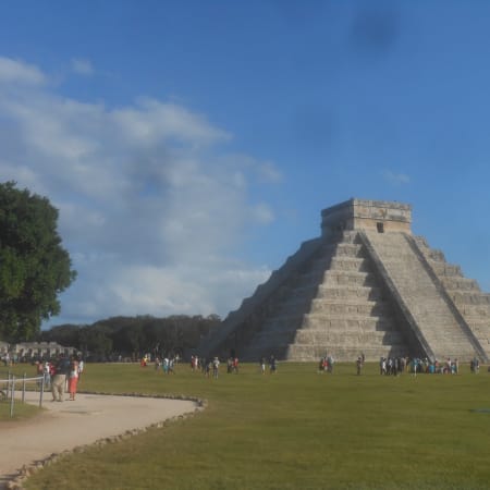 6-Day Yucatán Mayan Sites Tour with Calakmul and Bacalar