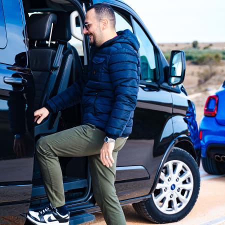 1-Hour Private Bari Airport Transfer to Matera with Meet and Greet
