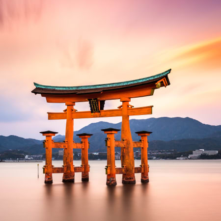 4-Hour Private Miyajima Tour with Itsukushima Shrine and Pagoda