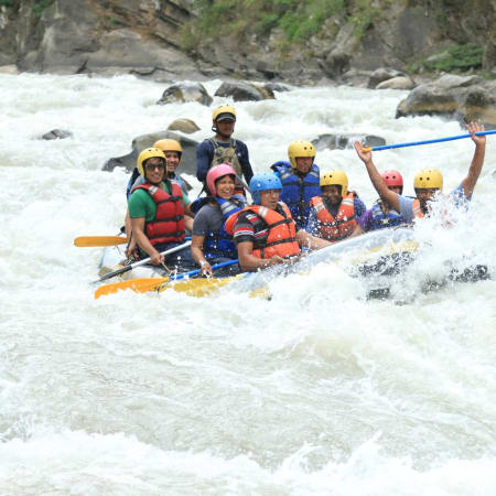 8-Day Sun Koshi River Rafting Tour to Chatara with Riverside Camping