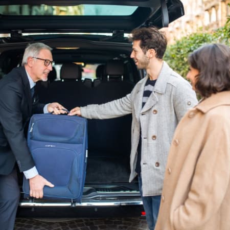 30-Minute Private Transfer from Sharm El Sheikh Airport to the City