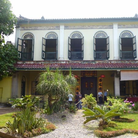 5-Hour Medan City Tour with Maimun Palace and Tjong A Fie Mansion