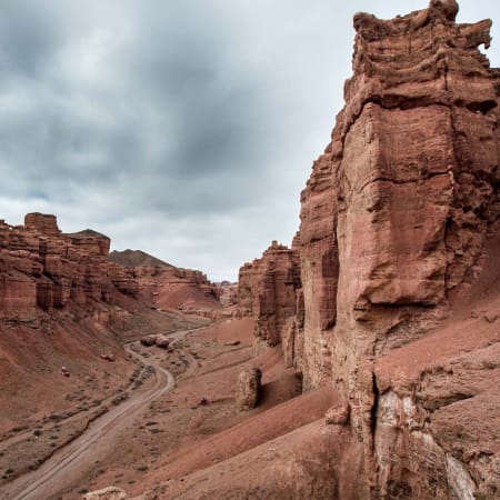 1-Day Charyn Canyon Road Trip with Walk to the Charyn River