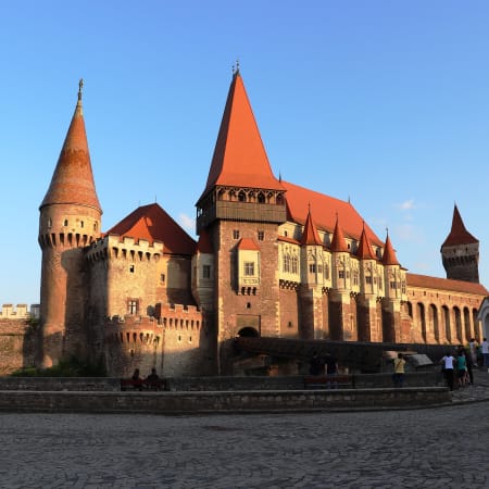 7-Day Western Romania Tour with Transfagarasan and Recas Winery