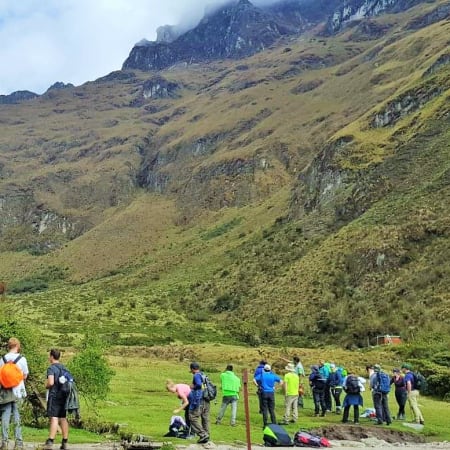 4-Day Inca Trail Trek to Machu Picchu with Vistadome Return
