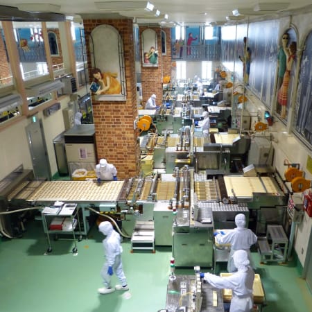 6-Hour Sapporo Highlights Tour with Candy-Making and Ski Jump Views