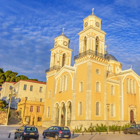 3-Hour Private Walking Tour of Kalamata with Castle and Old Town