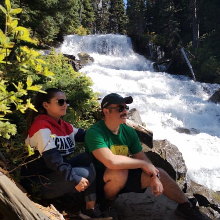 12-Hour Joffre Lakes Hike from Vancouver with Glacier Views