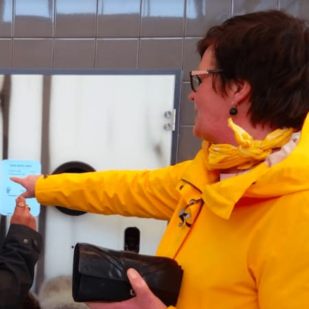 2-Hour Shopping Tour in Kuusamo with Recycling Tips