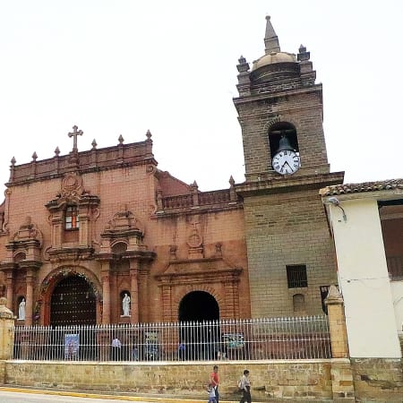 5-Hour Ayacucho Cultural Heritage Tour with Historic Temples