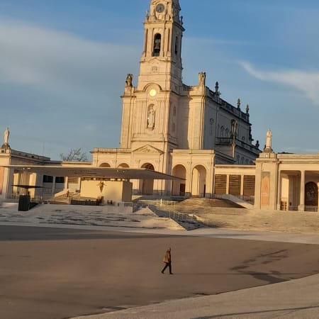 8-Hour Private Central Portugal Tour with UNESCO Sites and Fátima