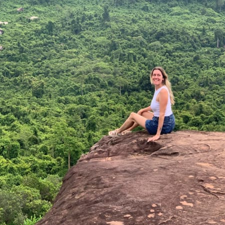 8-Hour Phnom Kulen Tour with 1000 Lingas and Waterfall