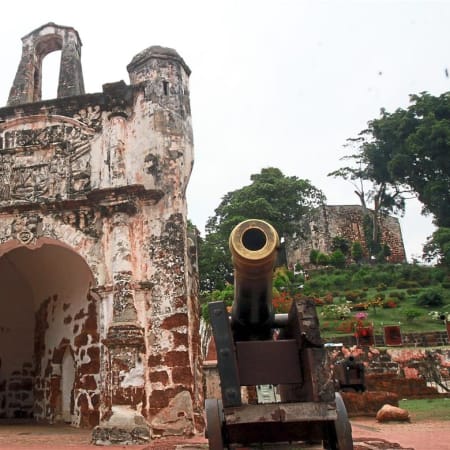 8-Hour Malacca Sightseeing Tour with Sacred Sites and Heritage Streets