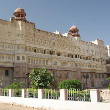 8-Day Rajasthan Tour with Desert Camp and Royal Heritage Cities