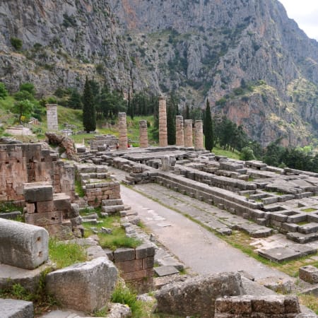 8-Hour Delphi History Tour from Athens with Museum Highlights