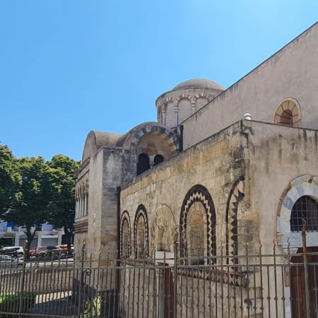 2-Hour Walking Tour of Messina with Cathedral Clock and Sicilian Snacks