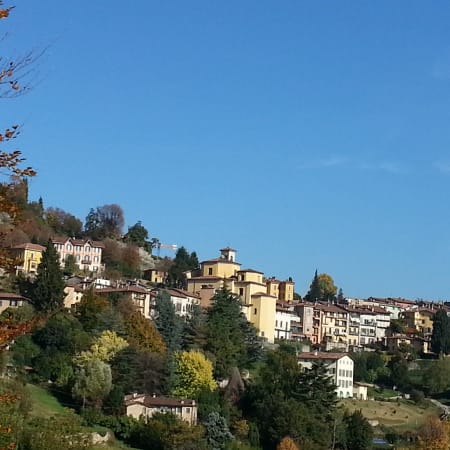 4-Hour Bergamo Highlights Tour with Città Alta and Cheese Tasting