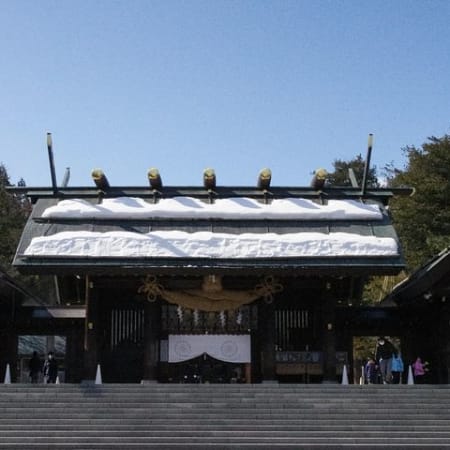 2-Hour Hokkaidō Shrine Tour in Sapporo with Shintoism Insights
