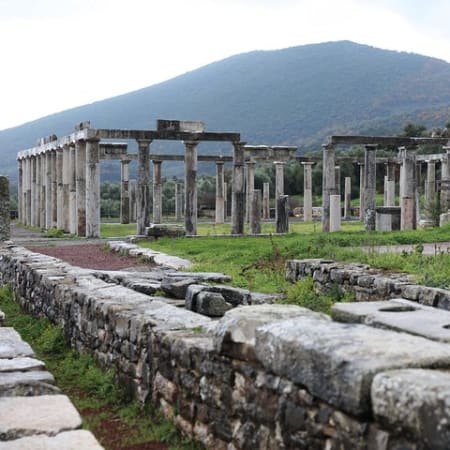 10-Hour Ancient Messene Private Tour with Corinth Canal and Kalamata