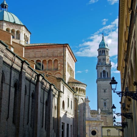 2-Hour Private Walking Tour of Parma with Artisan Shops and Monuments
