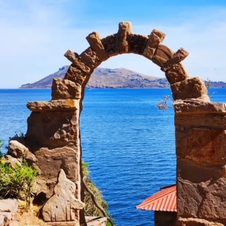Tour de 1 día a Uros y Taquile desde Puno con almuerzo típico