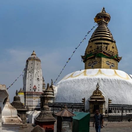 8-Day Nepal Cultural and Wildlife Tour with Chitwan and Pokhara