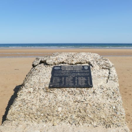 3-Hour Omaha Beach Walking Tour of Easy Red and Fox Green