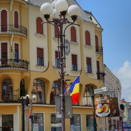 4-Hour Oradea Fortress and Palace Tour with Historic Landmarks