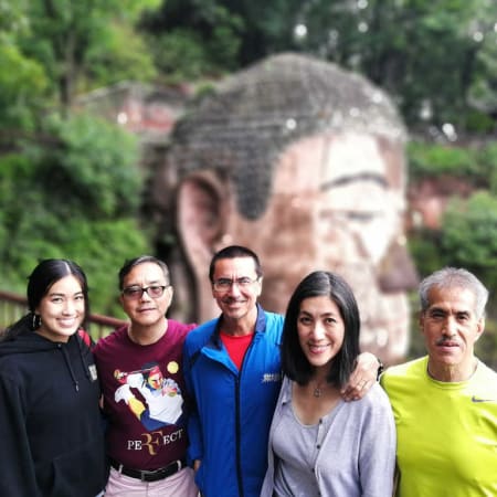 8-Hour Chengdu and Leshan Tour with Giant Buddha and Tea Experience