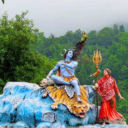 2-Day Rishikesh Cultural Tour with Kunjapuri Sunrise Trek