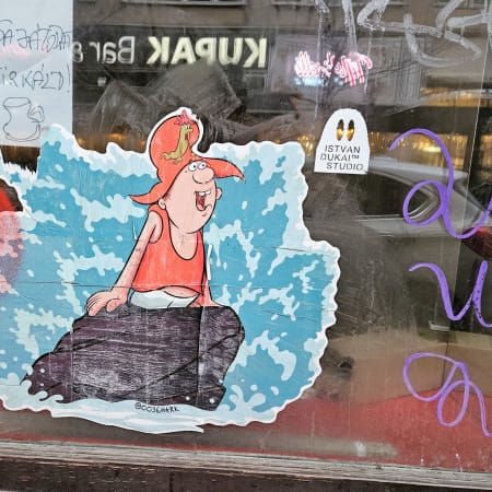 2-Hour Budapest Jewish Quarter and Street Art Tour with Ruin Bars