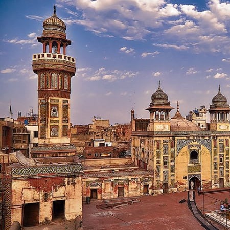 4-Day Lahore Historical and Cultural Tour with Walled City and Metro
