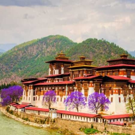 2-Day Bumthang Village Life Winter Tour with Kenchosum and Tamshing