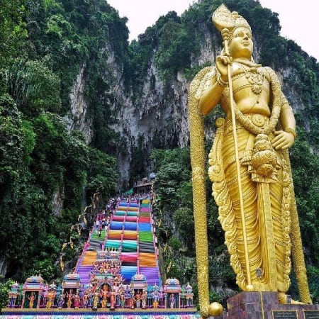 6-Hour Kuala Lumpur Landmarks Tour with Batu Caves and Airport Transfer