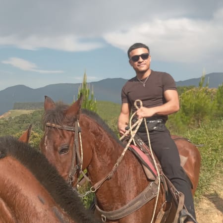 5-Hour Horseback Ride in Caldas, Antioquia with Rivers and Birdwatching