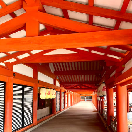 4-Hour Miyajima Island Tour with Shrine Visits and Local Delicacies