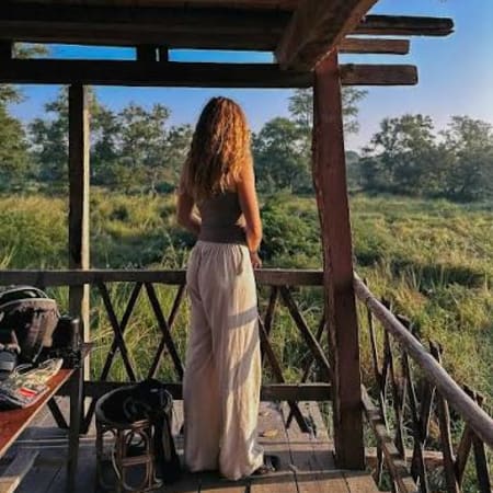 2-Day Bardia Wilderness Experience with Overnight Treehouse Stay