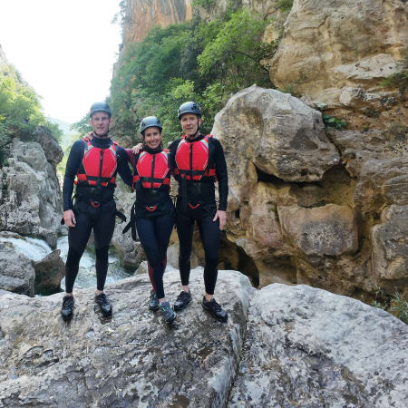 4-Hour Cetina River Extreme Canyoning with Gubavica Waterfall Abseil