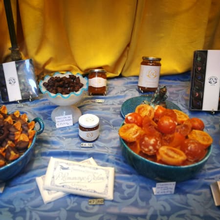 3-Hour Genoa Food and Historic Centre Tour with Mercato Orientale