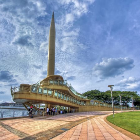 12-Hour Putrajaya Architecture Tour with Botanical Garden and Mosque