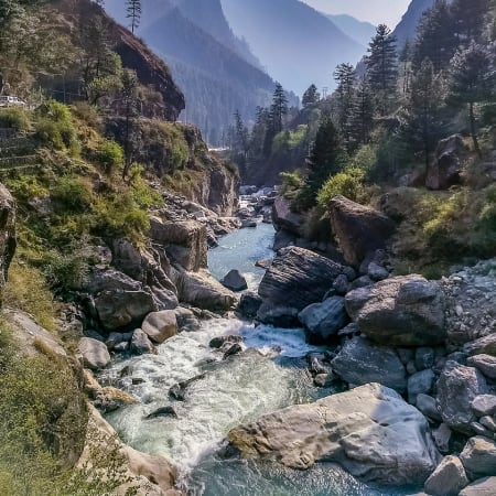 3-Day Kasol and Kheerganga Hiking Tour with Camping and Hot Springs
