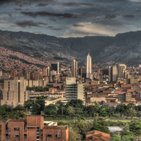 5-Day Medellín Culture Tour with Comuna 13 and Santa Elena