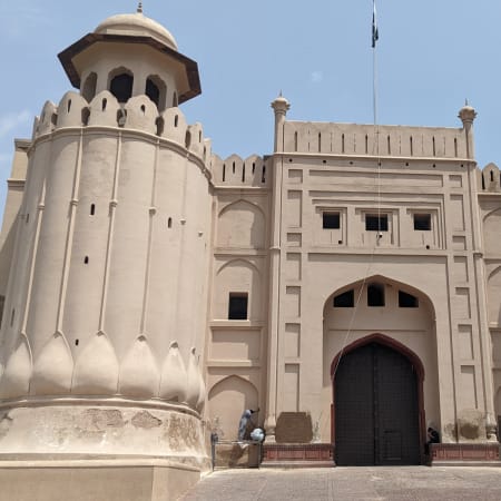 3-Day Lahore Cultural Tour with Mughal Landmarks and Bazaar Visits