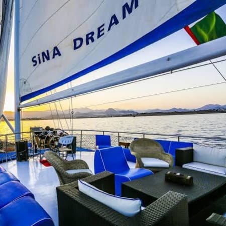 9-Hour Ras Mohamed Sailing Trip from Sharm with White Island Buffet