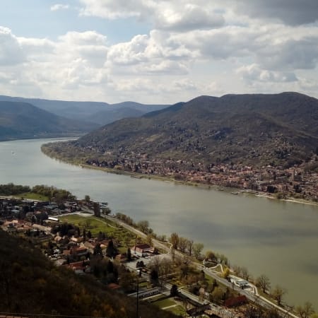 8-Hour Private Danube Bend Tour with Esztergom and Szentendre