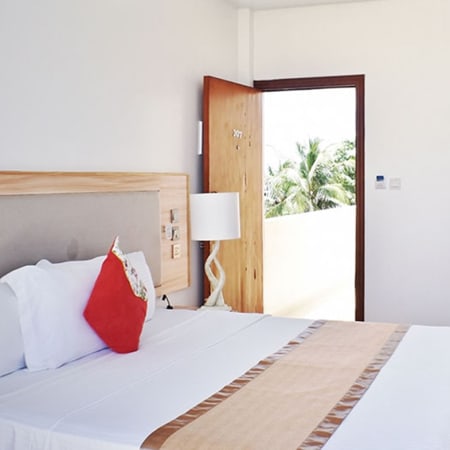 4-Day Maafushi Island Holiday with Resort Trip and Dolphin Cruise